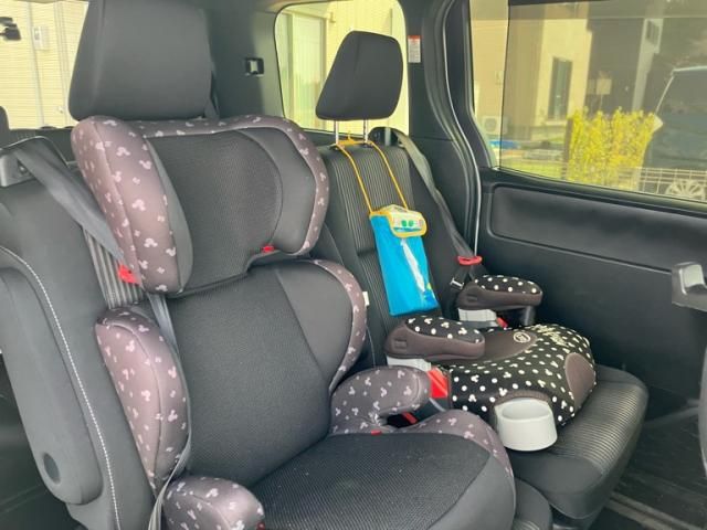 TOYOTA VOXY 2019 Image 31