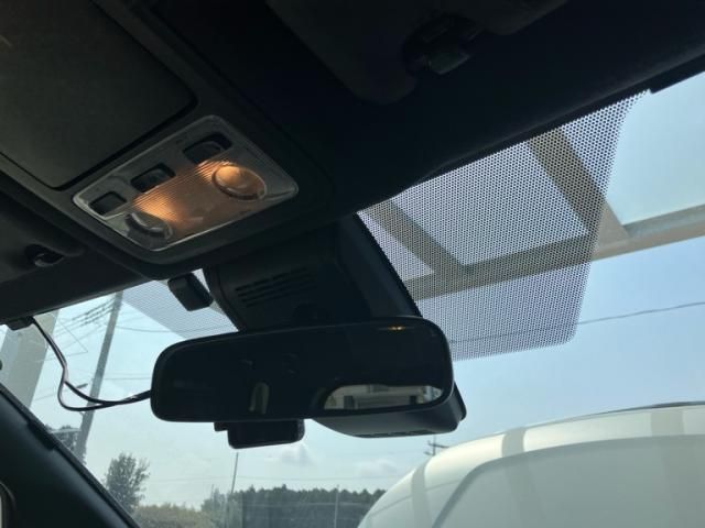 TOYOTA VOXY 2019 Image 31