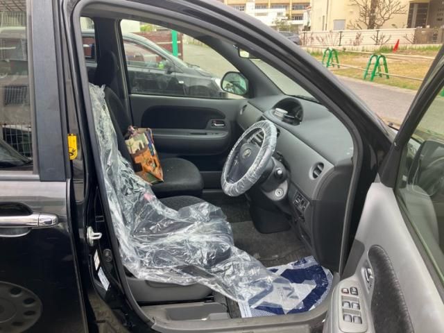 TOYOTA SIENTA 2012 Image 31