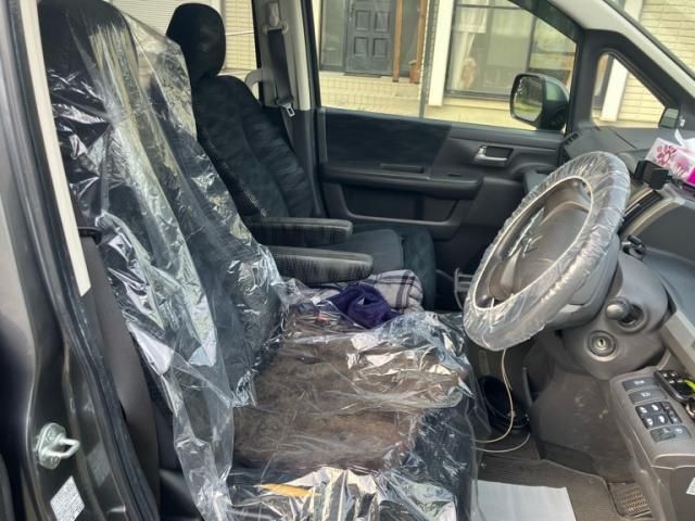 HONDA STEPWAGON 2013 Image 31