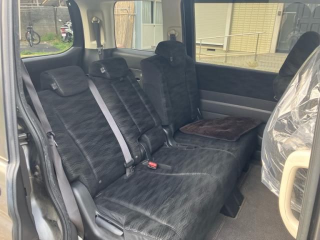 HONDA STEPWAGON 2013 Image 31