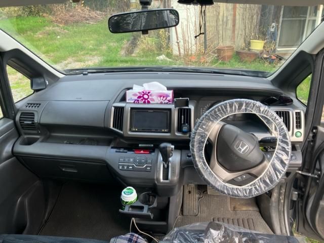 HONDA STEPWAGON 2013 Image 31