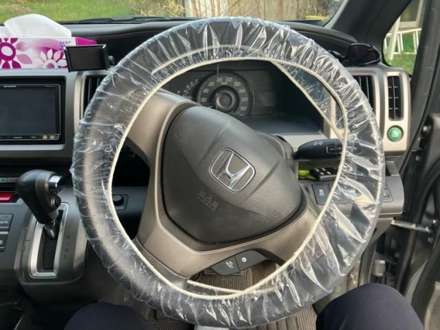 HONDA STEPWAGON 2013 Image 31