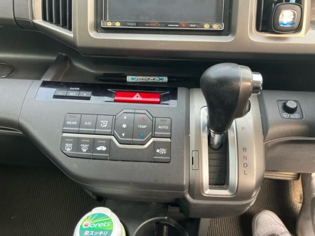 HONDA STEPWAGON 2013 Image 31