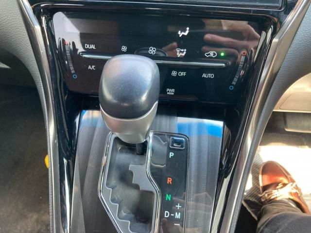 TOYOTA HARRIER 2WD 2019 Image 31