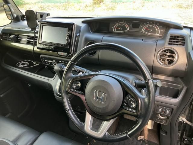 HONDA N BOX CUSTOM 2018 Image 31