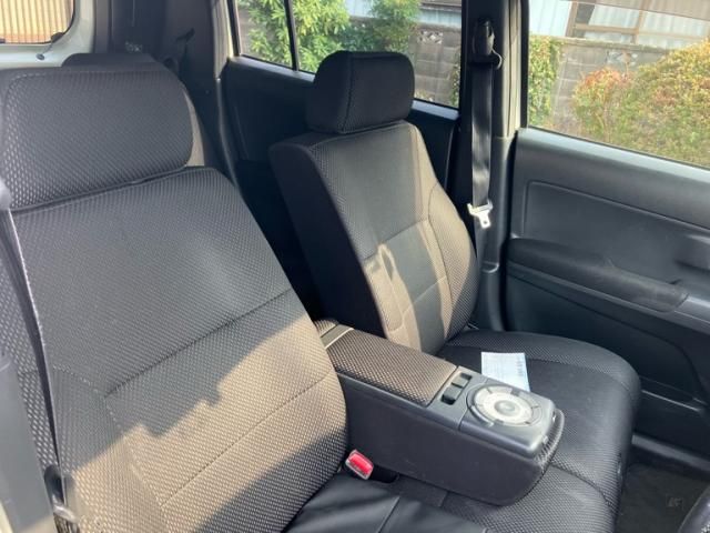 TOYOTA BB 2009 Image 31