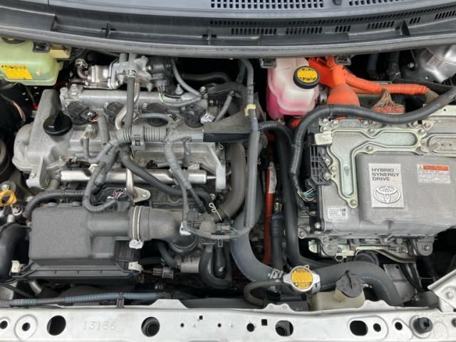 TOYOTA AQUA 2013 Image 31