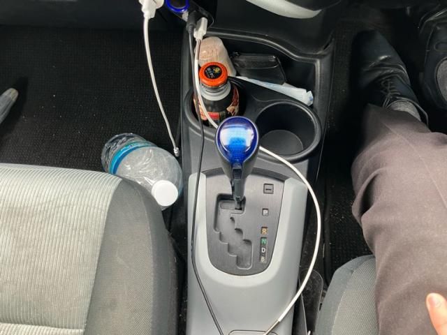 TOYOTA AQUA 2013 Image 31