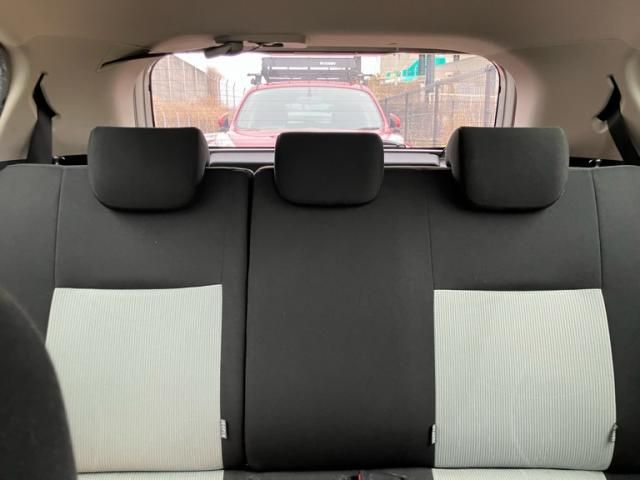 TOYOTA AQUA 2013 Image 31