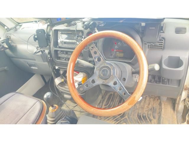 DAIHATSU HIJET TRUCK 4WD 2006 Image 31