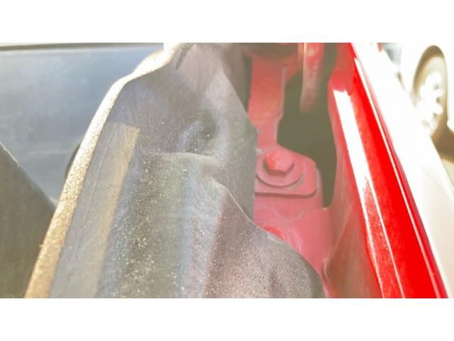 PEUGEOT 208 2015 Image 31