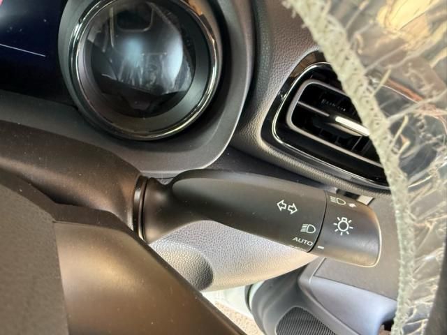 TOYOTA YARIS HYBRID 2021 Image 31