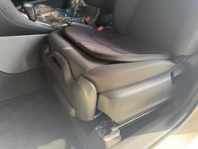 TOYOTA YARIS HYBRID 2021 Image 31