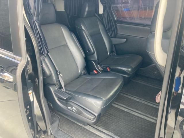 TOYOTA ESQUIRE HYBRID 2014 Image 31