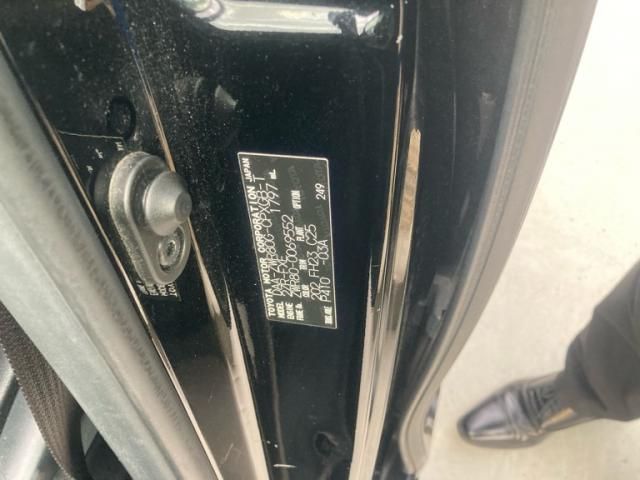 TOYOTA ESQUIRE HYBRID 2014 Image 31