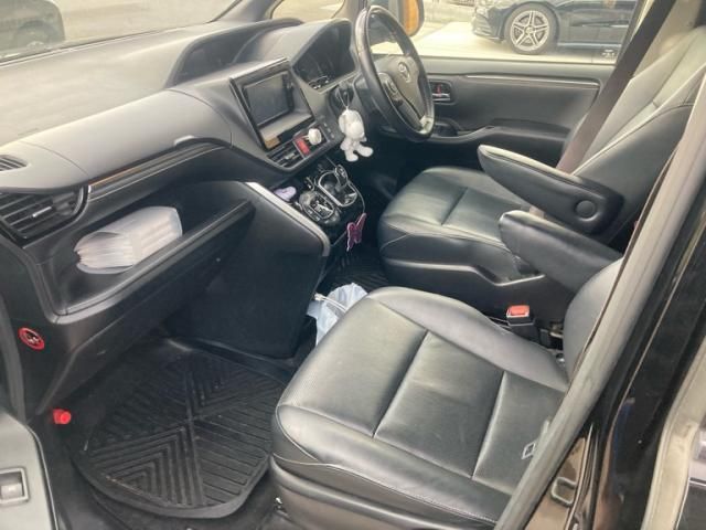 TOYOTA ESQUIRE HYBRID 2014 Image 31