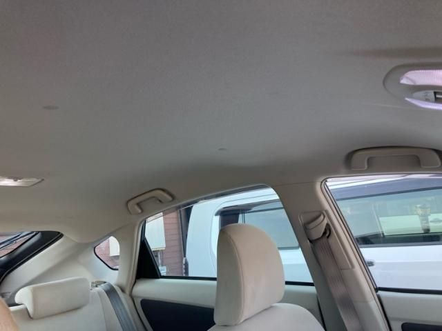 TOYOTA PRIUS 2011 Image 31