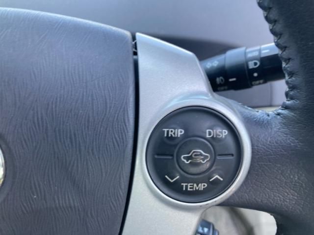 TOYOTA PRIUS 2011 Image 31