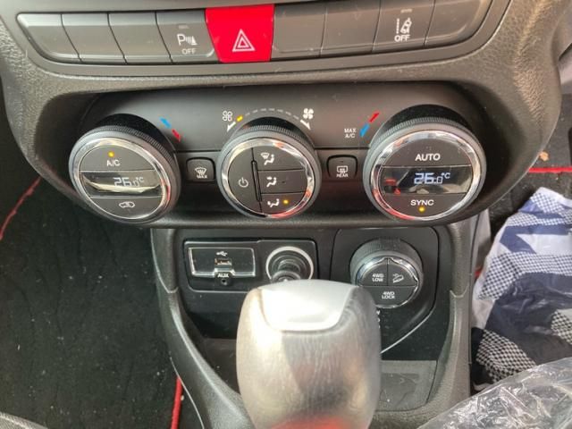 JEEP RENEGADE 4WD 2017 Image 31