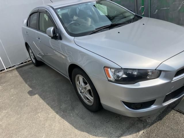 MITSUBISHI GALANT FORTIS 2012 Image 31