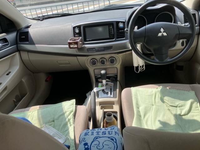 MITSUBISHI GALANT FORTIS 2012 Image 31