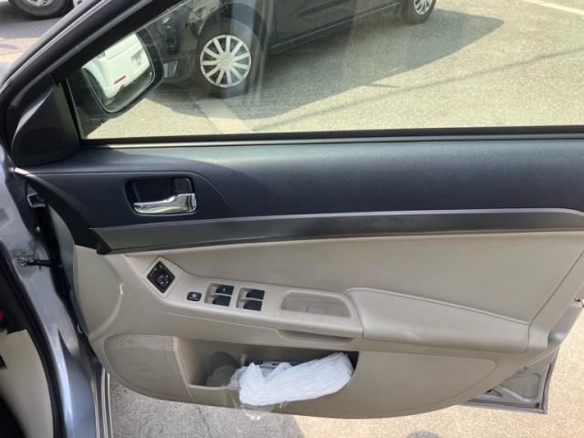 MITSUBISHI GALANT FORTIS 2012 Image 31