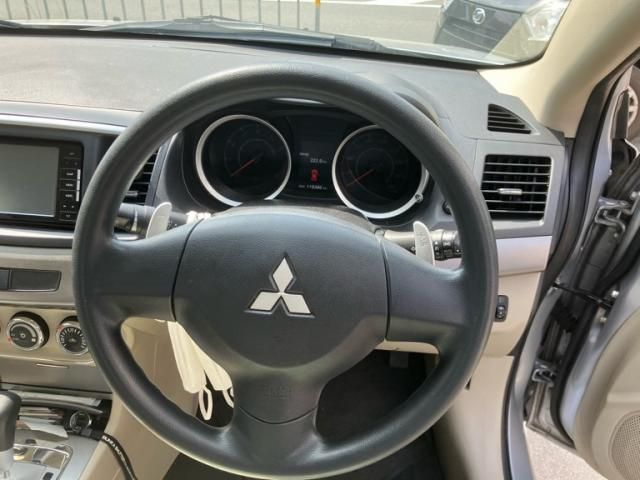 MITSUBISHI GALANT FORTIS 2012 Image 31