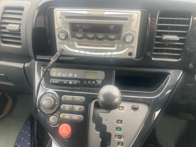 TOYOTA WISH 2003 Image 31