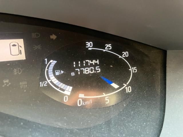 NISSAN SERENA  S-HYBRID 2013 Image 31