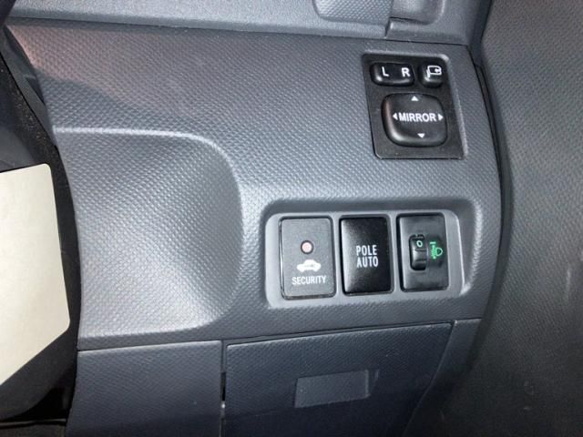 TOYOTA RACTIS 2010 Image 31