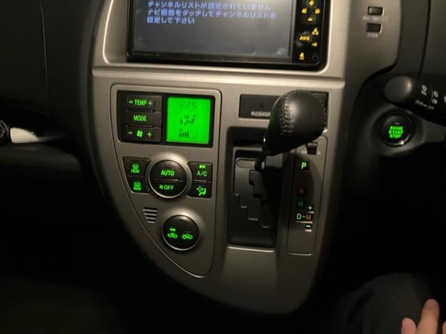 TOYOTA RACTIS 2010 Image 31