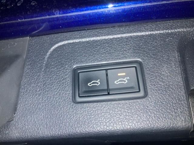 VOLKSWAGEN PASSAT AL 2019 Image 31