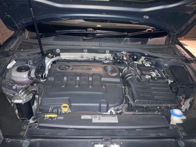 VOLKSWAGEN PASSAT AL 2019 Image 31