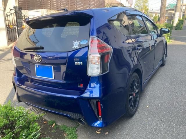 TOYOTA PRIUS ALPHA 2017 Image 31