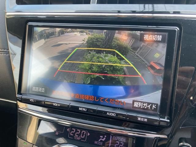 TOYOTA PRIUS ALPHA 2017 Image 31