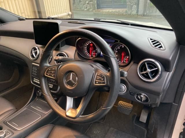 MERCEDES BENZ CLA CL 2018 Image 31