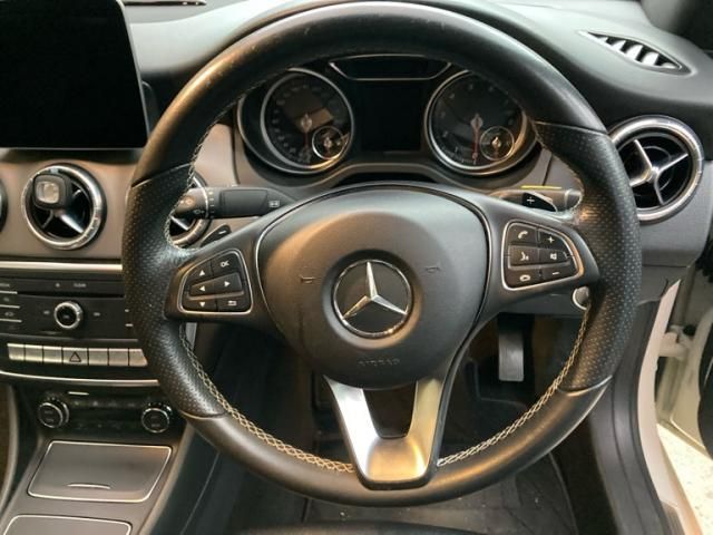 MERCEDES BENZ CLA CL 2018 Image 31