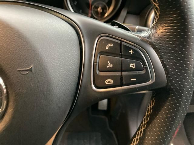 MERCEDES BENZ CLA CL 2018 Image 31