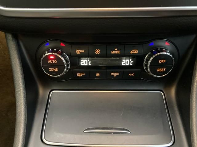 MERCEDES BENZ CLA CL 2018 Image 31