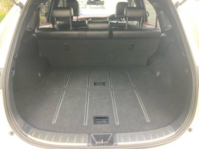 TOYOTA HARRIER HYBRID 2018 Image 31