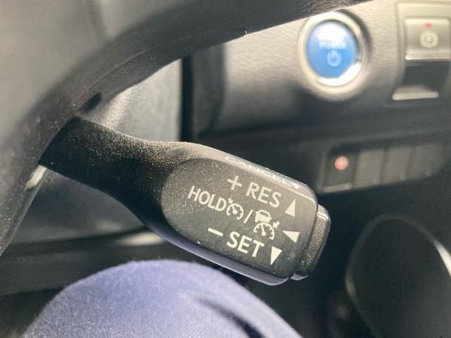 TOYOTA HARRIER HYBRID 2018 Image 31