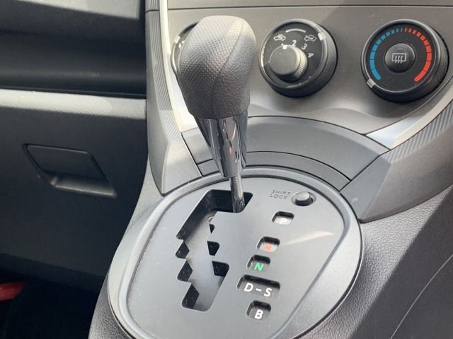 TOYOTA RACTIS 2013 Image 31