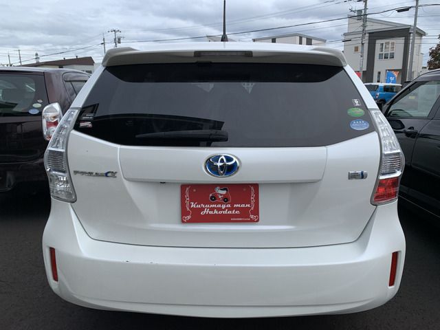 TOYOTA PRIUS ALPHA 2014 Image 31