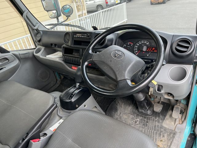 TOYOTA DYNA 2016 Image 31