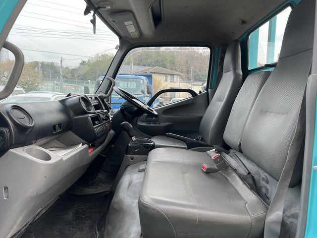 TOYOTA DYNA 2016 Image 31