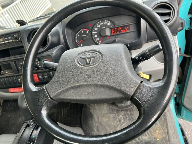 TOYOTA DYNA 2016 Image 31