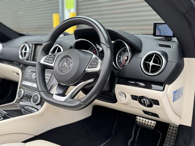 MERCEDES BENZ SL CLA 2017 Image 31