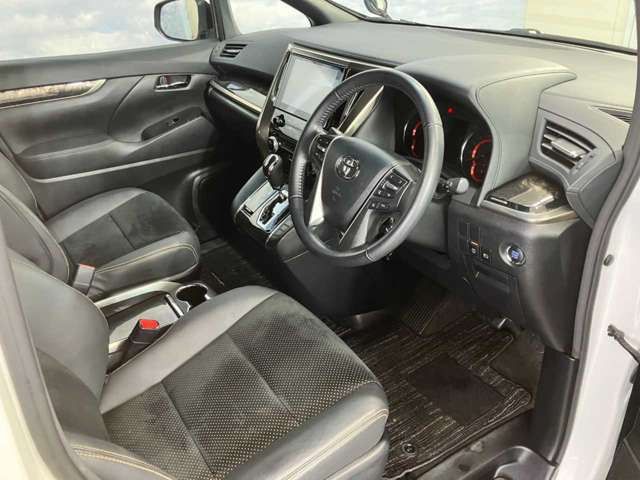 TOYOTA ALPHARD 4WD 2021 Image 31