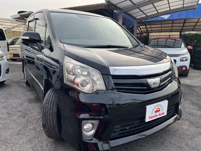 TOYOTA NOAH 2011 Image 31